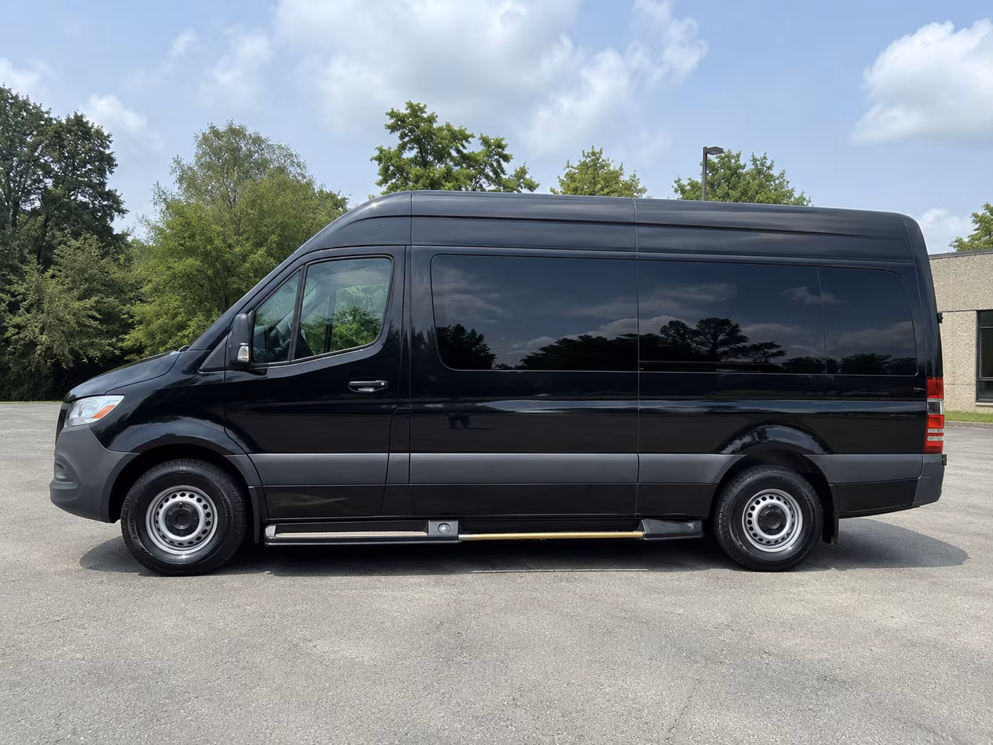 beaverton long distance transportation onboard seating